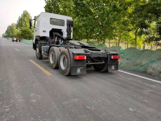 Sinotruk digunakan dan Traktor Truk Trak 6 * 4 dengan jenis transmisi manual