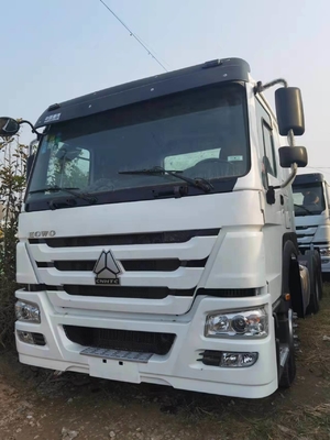 Sinotruk HOWO bekas berat tugas Traktor truk trailer kepala 6 * 4 2018 371-375HP ISO disetujui