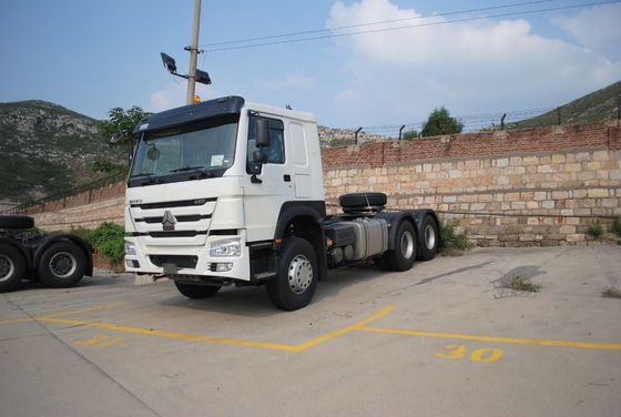 Sinotruk HOWO 6X4 Traktor Truk 371HP/420HP Truk Cina 5800*2300*1500mm paling baik