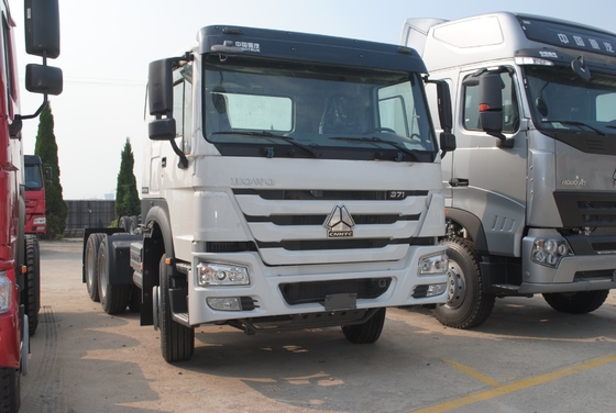 Sinotruk HOWO 6X4 Traktor Truk 371HP/420HP Truk Cina 5800*2300*1500mm paling baik