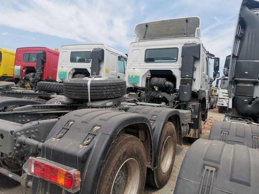 Sepatu Diesel Heavy Duty 371HP Traktor Truk Tarik Dengan Desain Ban Tanpa Tabung