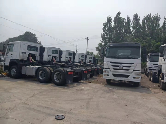 Sinotruk HOWO Traktor Truk Kepala dengan sertifikasi ISO Aman Pembayaran