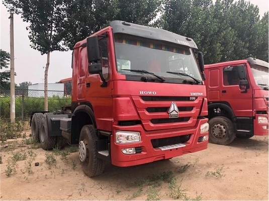Truk dump dengan kapasitas beban 21-30 ton dan truk traktor bekas