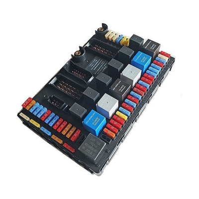 Sinotruk HOWO Wg9716582301 Kotak Penghubung Listrik Kotak Fuse untuk Konstruksi Berkelanjutan