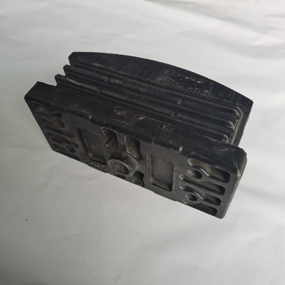 Sinotruk HOWO Wg9925525286 truk berat karet beruang untuk pembeli lanjutan
