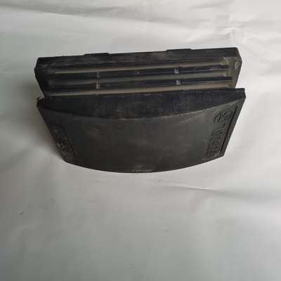 Sinotruk HOWO Wg9925525286 truk berat karet beruang untuk pembeli lanjutan