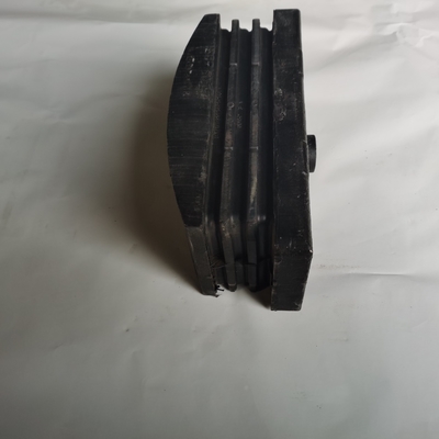Sinotruk HOWO Wg9925525286 truk berat karet beruang untuk pembeli lanjutan