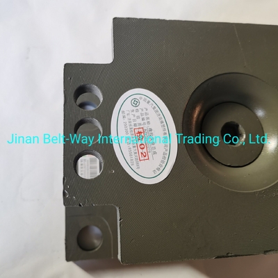 Sinotruk HOWO Truck Parts Dumper Rubber Seat Az9725520278 Kontak untuk Biaya Pengiriman