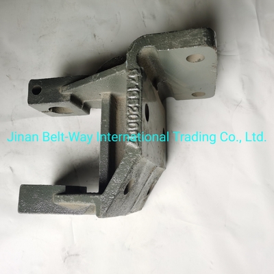 Sinotruk HOWO Truck Parts Front Spring Bracket Az9725520007 Kontak untuk Biaya Pengiriman