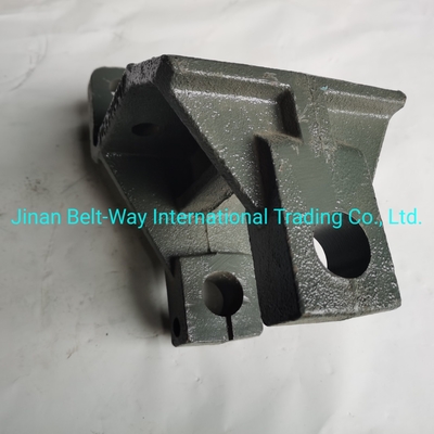 Sinotruk HOWO Truck Parts Front Spring Bracket Az9725520007 Kontak untuk Biaya Pengiriman