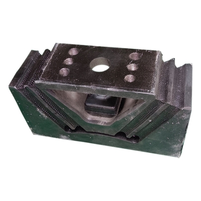 Bagian Sistem Pengemudi Roda Sinotruk HOWO Mesin Truk Bracket Rubber Mounting Az9725590031