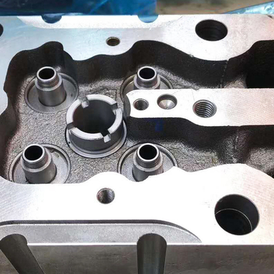 Sinotruk HOWO Wd615 Mesin Diesel Kepala Silinder Az1095040123 Komponen mobil yang disesuaikan