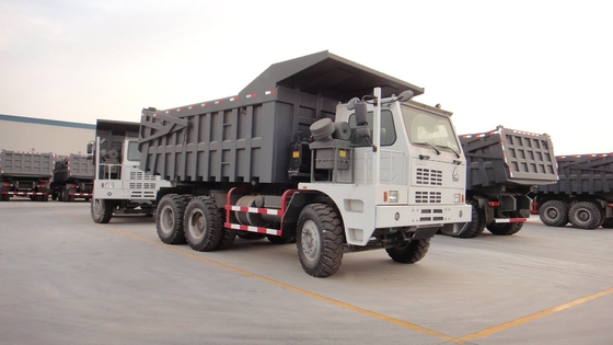 Desain Ban Radial Sinotruk 6X4 RC Truk Tipper 60ton Truk Dump Solusi yang sempurna