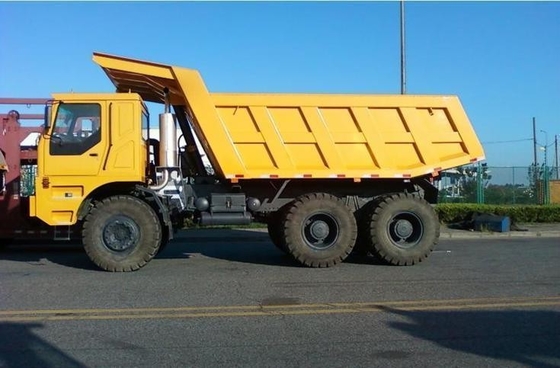 Desain Ban Radial Sinotruk 6X4 RC Truk Tipper 60ton Truk Dump Solusi yang sempurna