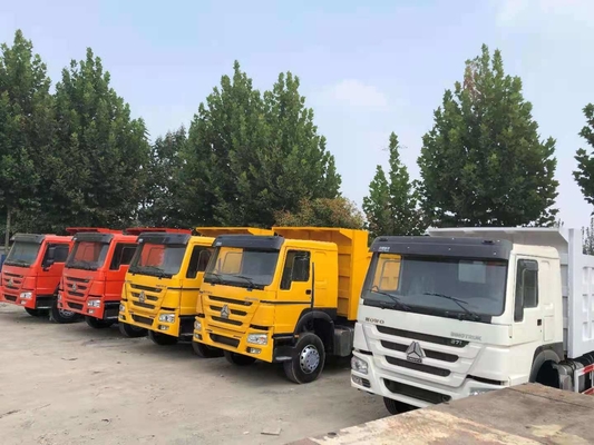 Sinotruk HOWO 30ton-50ton 8X4 6X4 10 Roda Digunakan Tipper Dumper Belakang Dumping Tipping