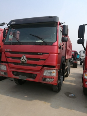 Sinotruk HOWO Truk Pengeboran Truk Tipper Berat 5800*2300*1500mm dengan Konsumsi