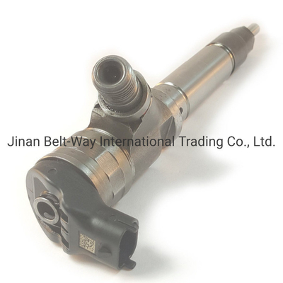 Original Sinotruk Parts Vg1246080051 Injektor untuk bahan tubuh besi dan kinerja tinggi