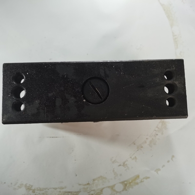 Sinotruk HOWO Truck Parts Bawah Mesin Support Cushion dengan Kebijakan Pengembalian Uang Wg9725593031