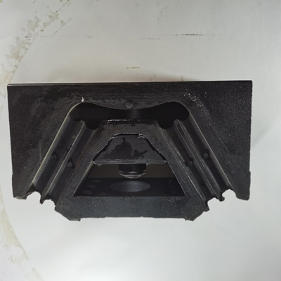 Sinotruk HOWO Truck Parts Bawah Mesin Support Cushion dengan Kebijakan Pengembalian Uang Wg9725593031