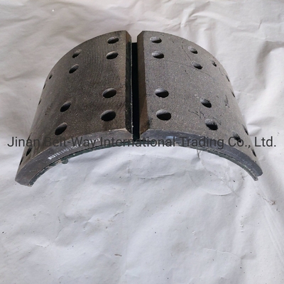 Sinotruk HOWO Truk Brake Shoes Wg9761340104-3 dengan Bagian Sistem Penggerak Poros Depan
