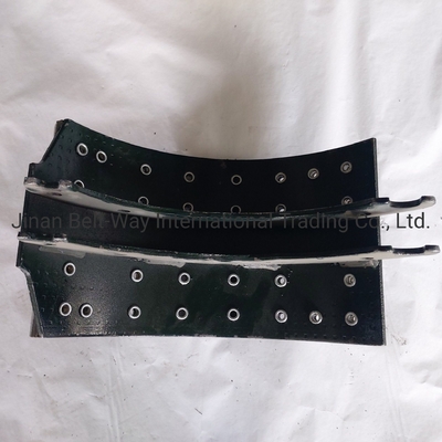 Sinotruk HOWO Truk Brake Shoes Wg9761340104-3 dengan Bagian Sistem Penggerak Poros Depan