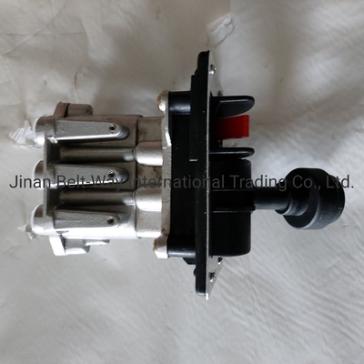 Sinotruk HOWO Truck Parts Truck Spare Parts Hand Brake Valve Wg9000360165 untuk pasar