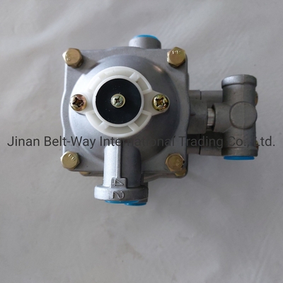 Katup Kontrol Trak Wg9000360180 untuk Sinotruk HOWO Truck Parts di Pasar Asia Selatan