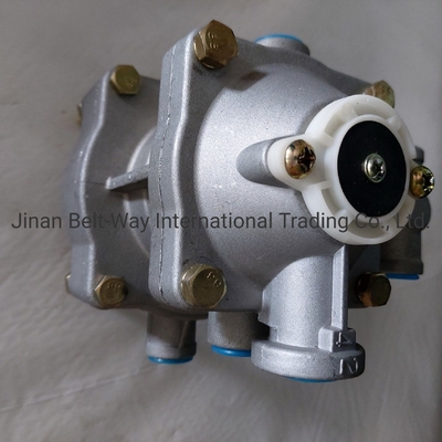 Katup Kontrol Trak Wg9000360180 untuk Sinotruk HOWO Truck Parts di Pasar Asia Selatan