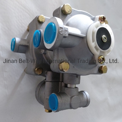 Katup Kontrol Trak Wg9000360180 untuk Sinotruk HOWO Truck Parts di Pasar Asia Selatan